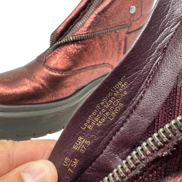 Sam Edelman Linds Zipper Chelsea Boots - Picture 9 of 11